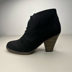 MIA Shawna Heeled Boot Women's 8.5 M Black Lace Up Faux Suede Ankle Bootie Shoe